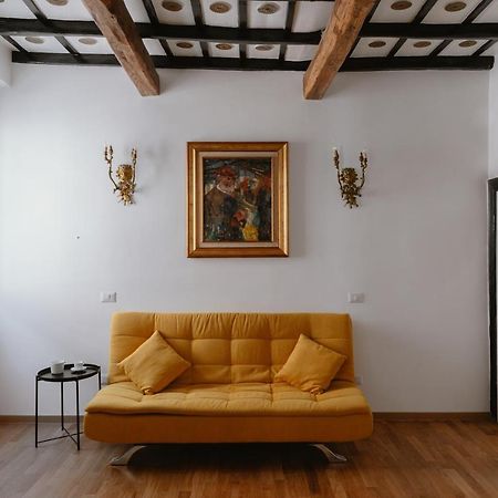 Charming Frattina - 2 Bathrooms New Apartment Рим Экстерьер фото