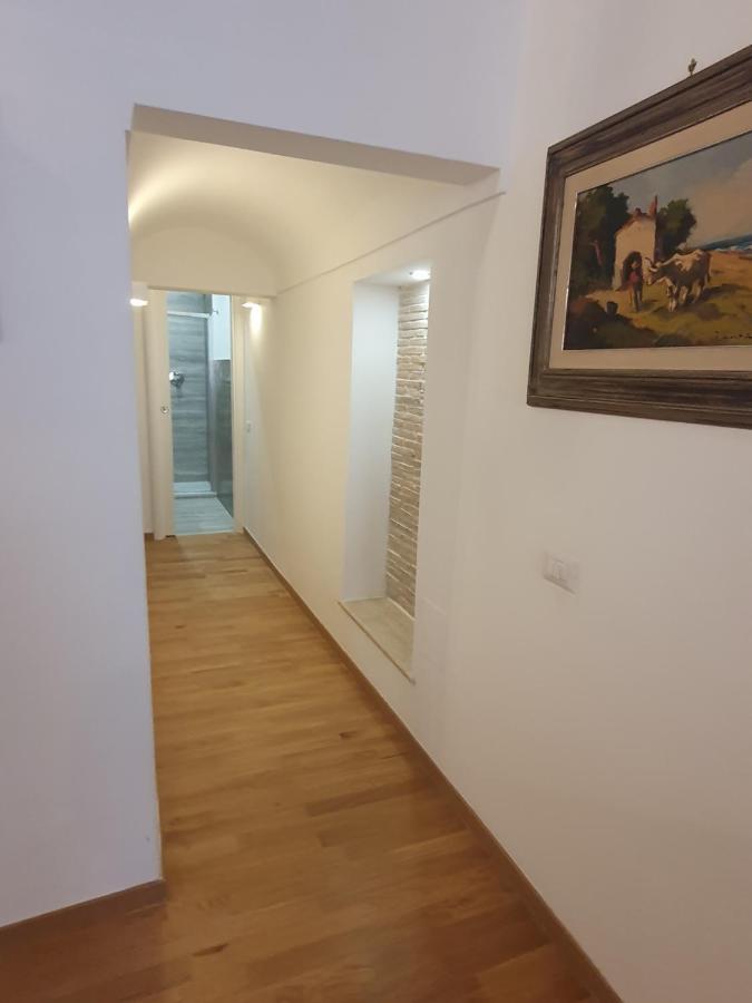 Charming Frattina - 2 Bathrooms New Apartment Рим Экстерьер фото