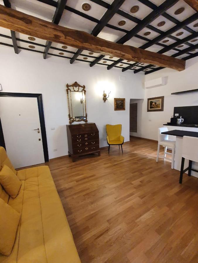 Charming Frattina - 2 Bathrooms New Apartment Рим Экстерьер фото